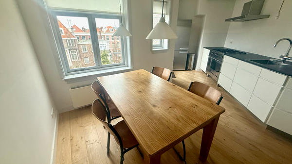 Medium property photo - Vondelstraat, 2513 EW Den Haag
